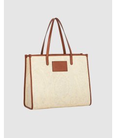 Shopping bag media